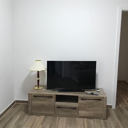 Apartmani Matea Cres Exteriör bild