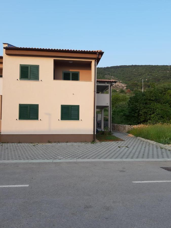 Apartmani Matea Cres Exteriör bild