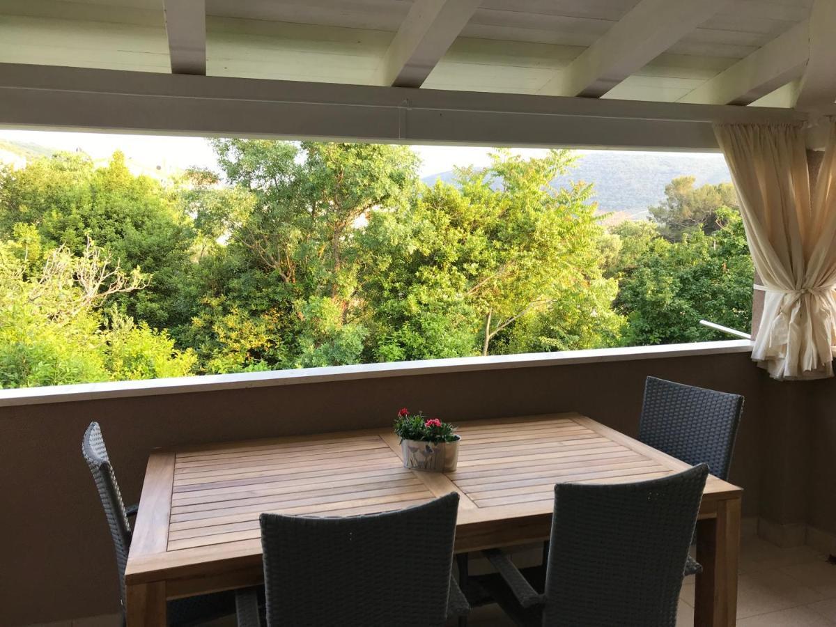 Apartmani Matea Cres Exteriör bild