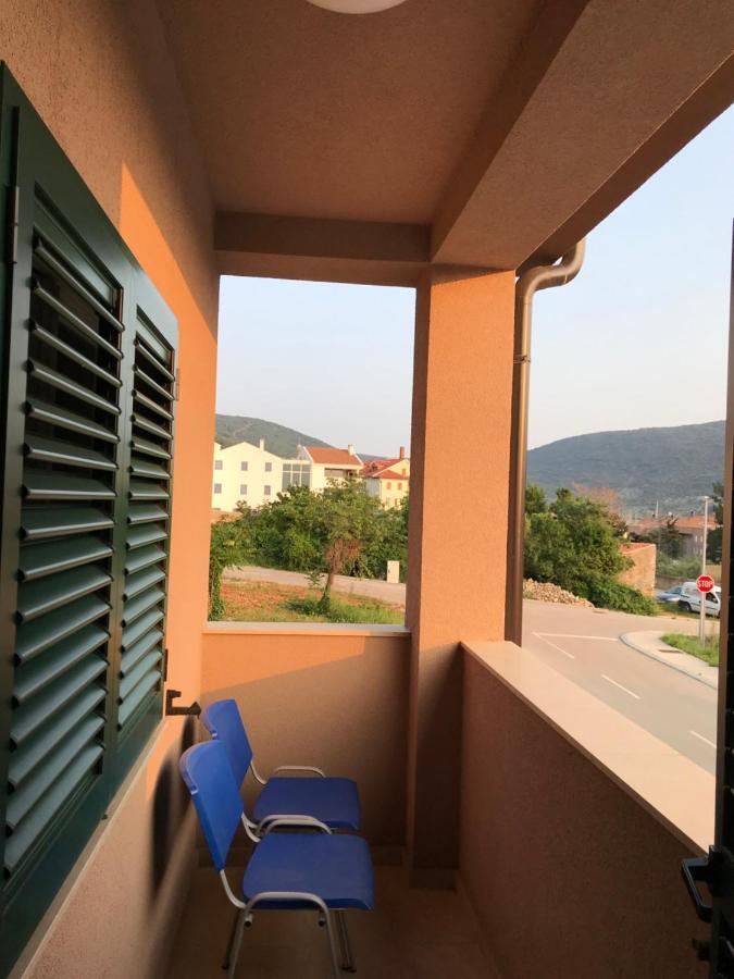 Apartmani Matea Cres Exteriör bild